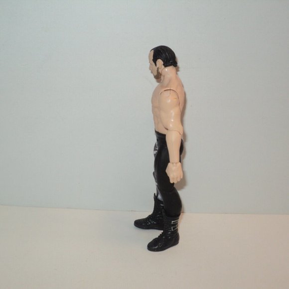 Aiden English WWE Basic Action Figure Wrestling 2017 Mattel 6 3/4" High - Picture 2 of 4
